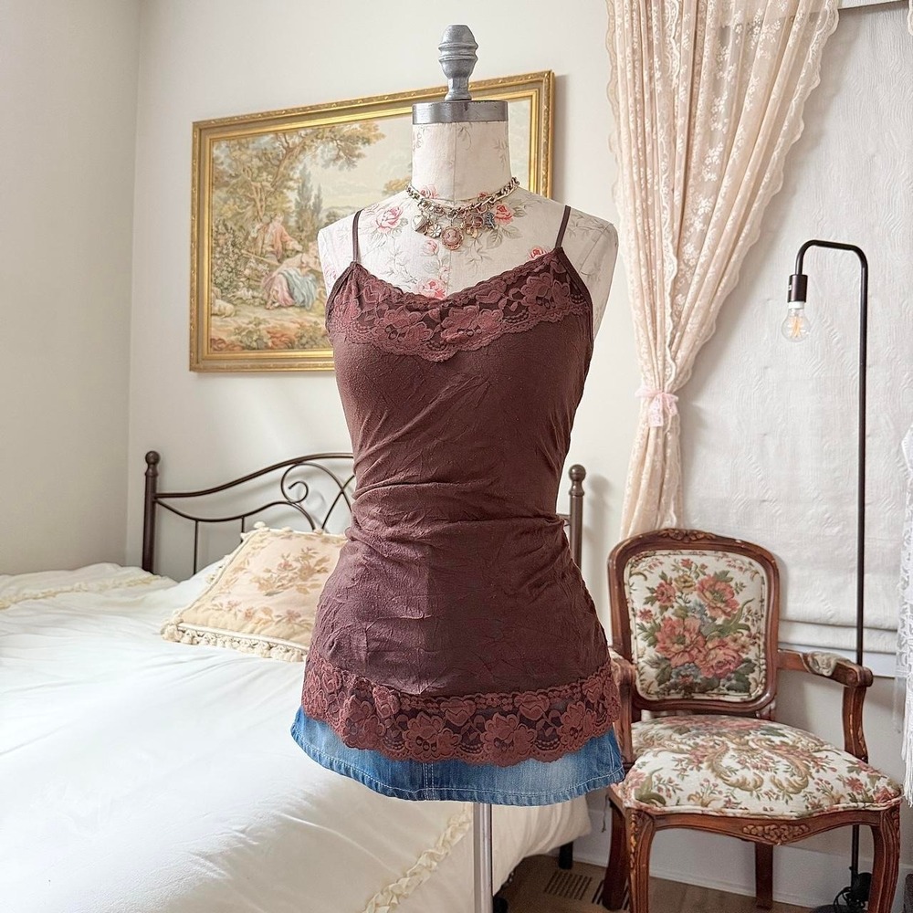 Brown Lace Cami  Y2K Maurice's size medium brown lace trim camisole